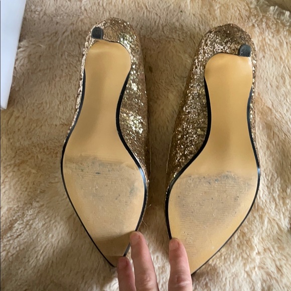 K&M Gold sparkle 3โ Heels, Size 6B, Like New ๐๐ - Picture 10 of 10